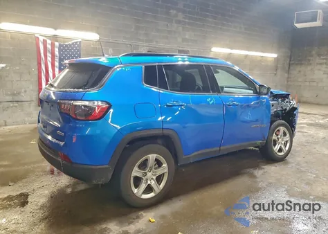 2023 Jeep Compass Latitude z USA, uszkodzony, nr VIN 3C4NJDBN1PT520725